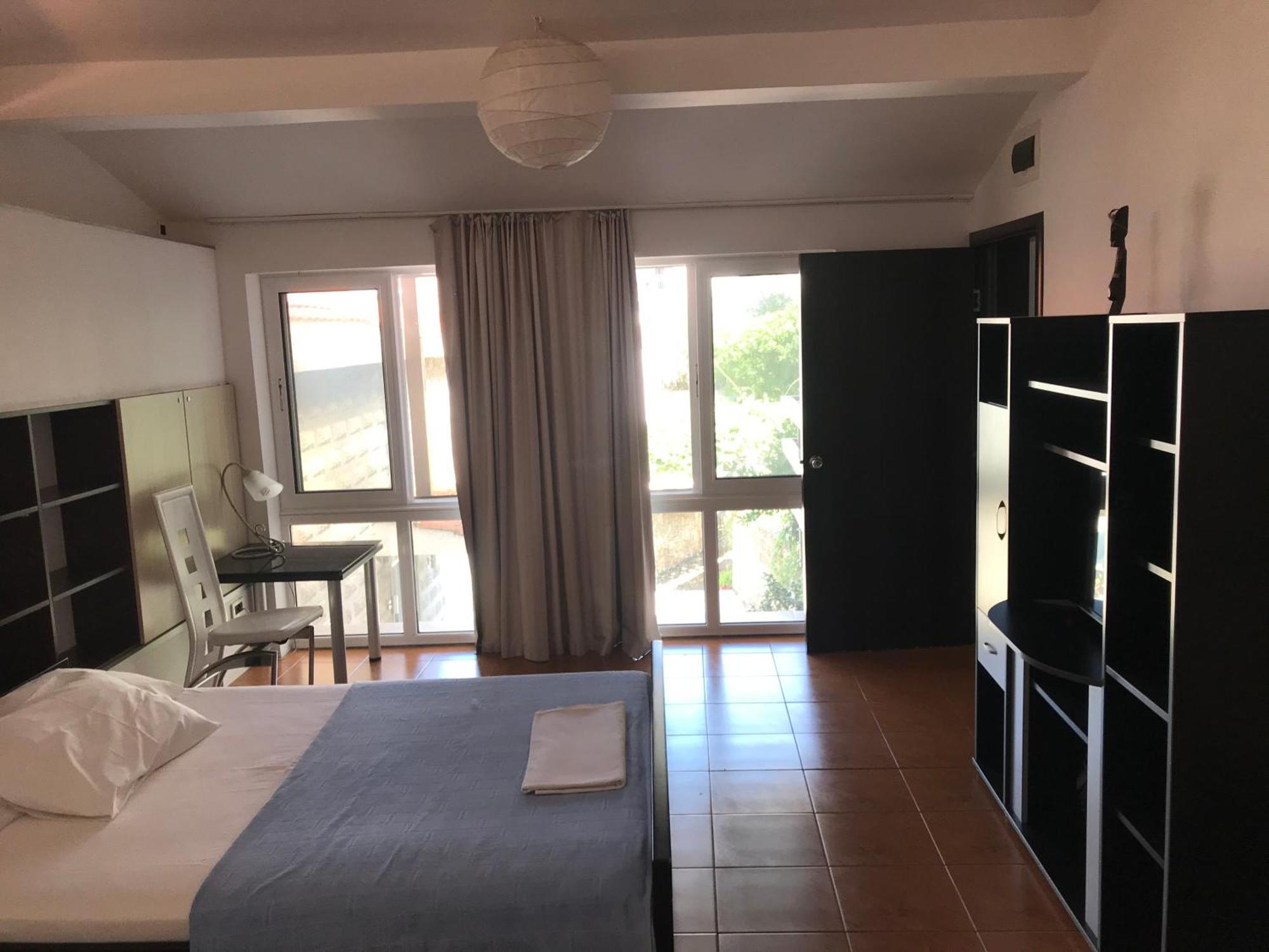 Rezevici Apartments Petrovac Kamer foto