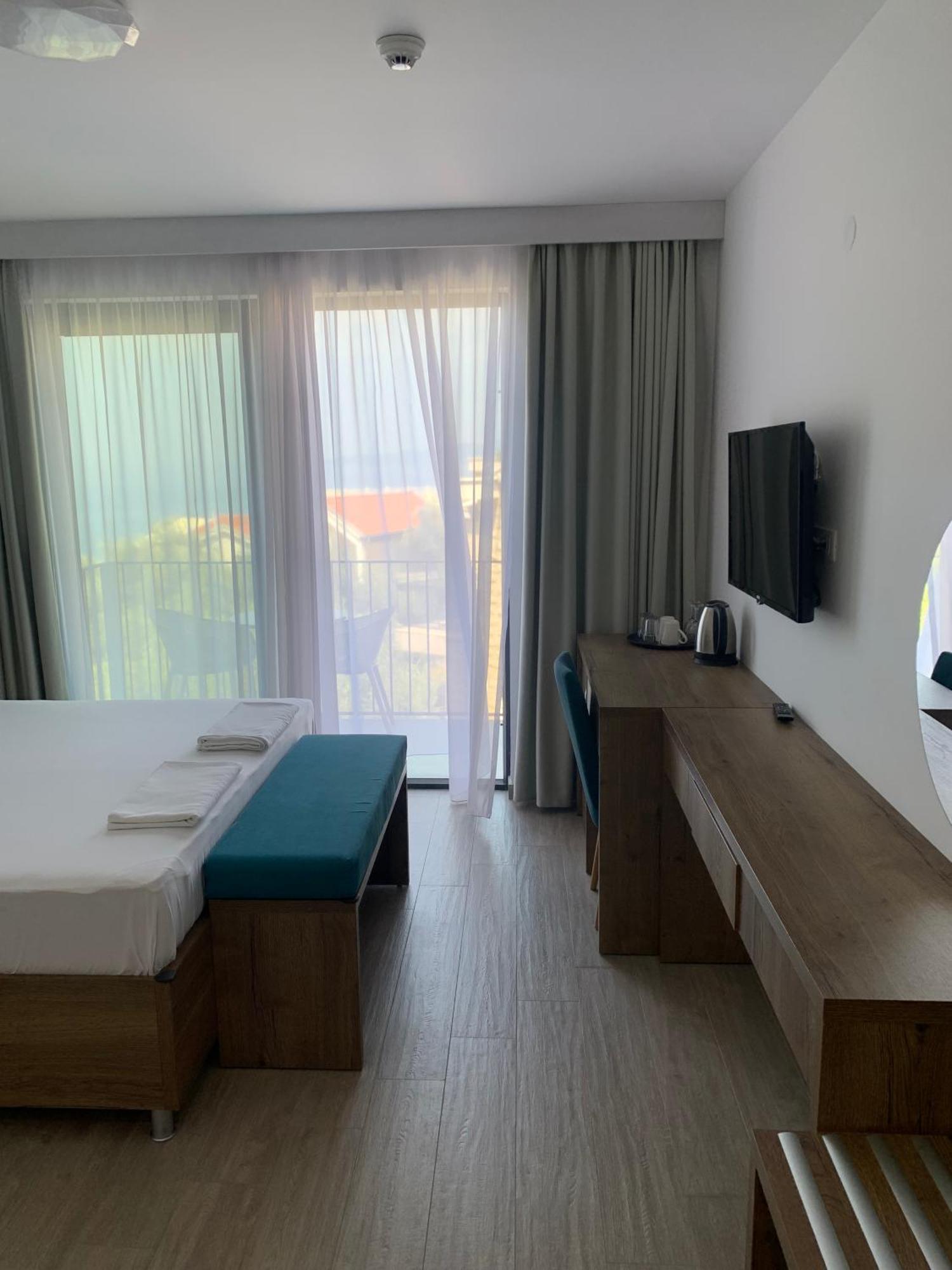 Rezevici Apartments Petrovac Buitenkant foto
